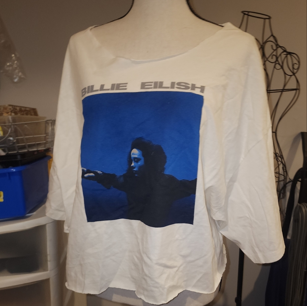 Billie Eilish White Graphic Crop Tee with Blue Print XXL